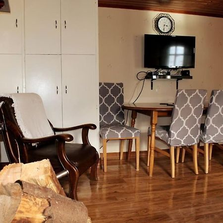 4 Bedroom Traditional Irish Farm House Killybegs 도니골 외부 사진