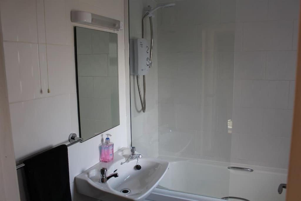 4 Bedroom Traditional Irish Farm House Killybegs 도니골 외부 사진