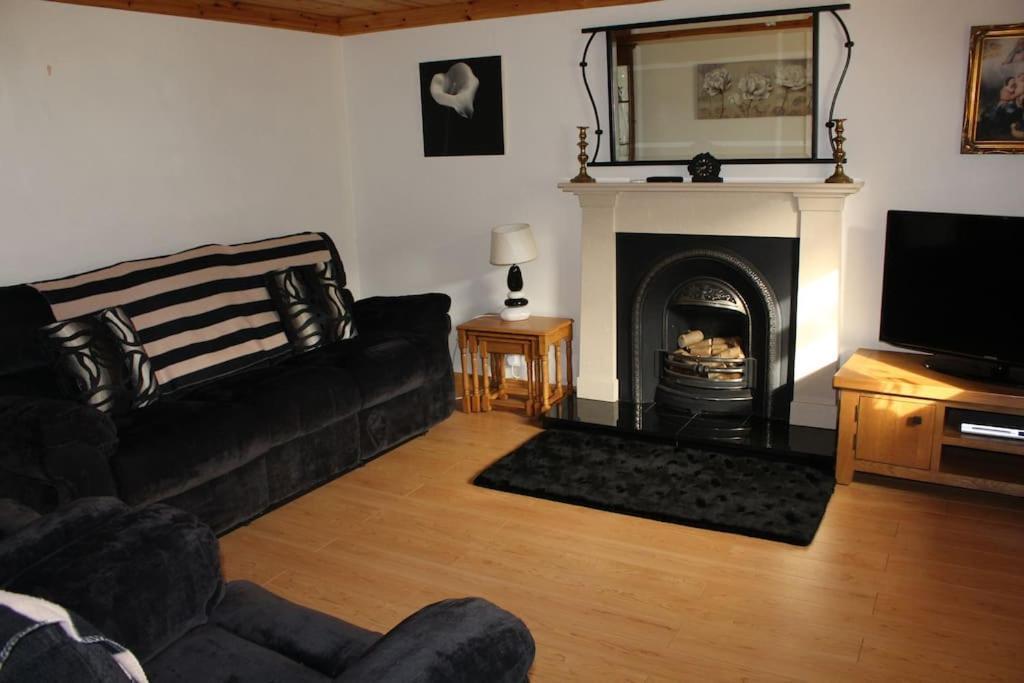 4 Bedroom Traditional Irish Farm House Killybegs 도니골 외부 사진